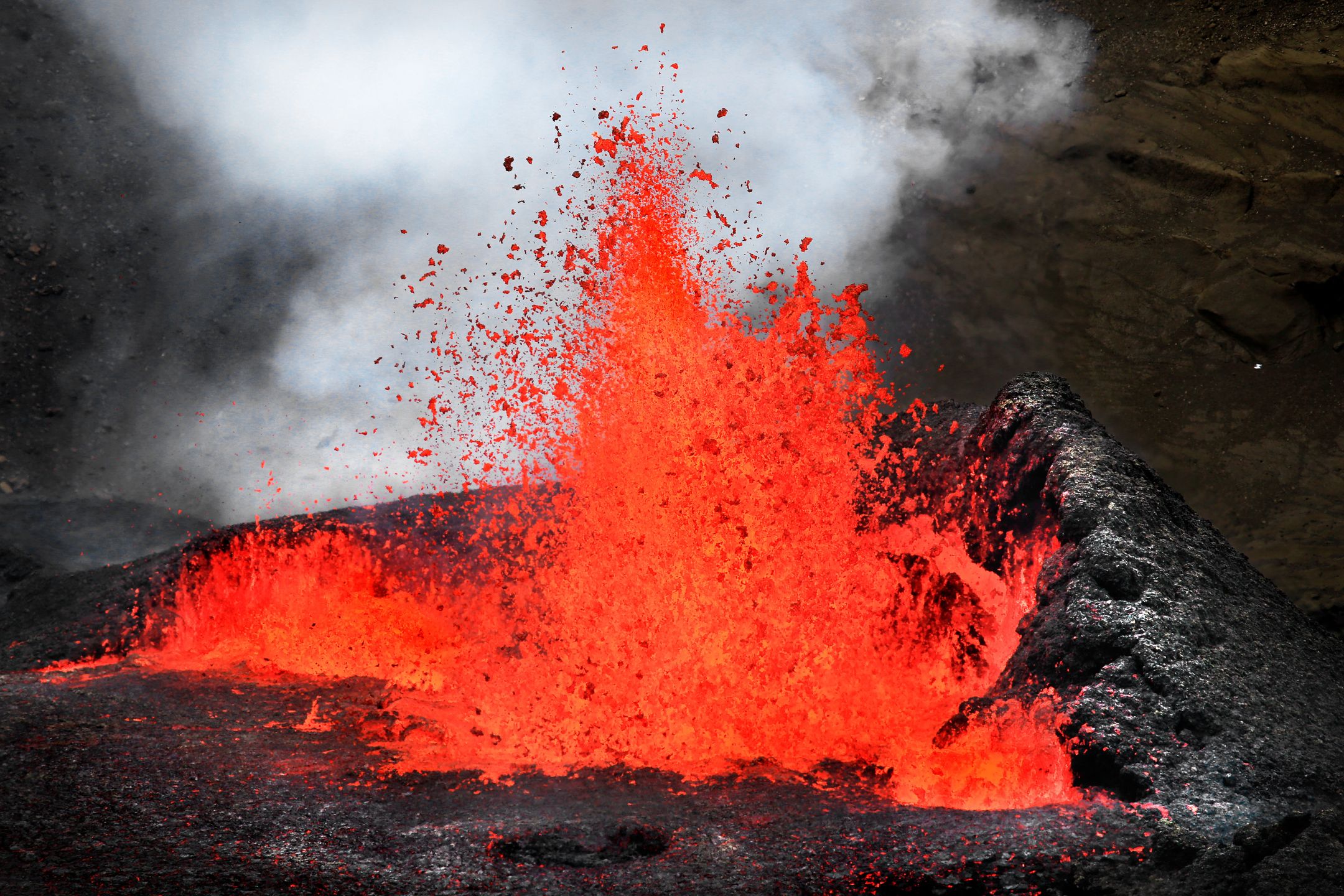 Erupcja wulkanu na Islandii - Fagralasfial