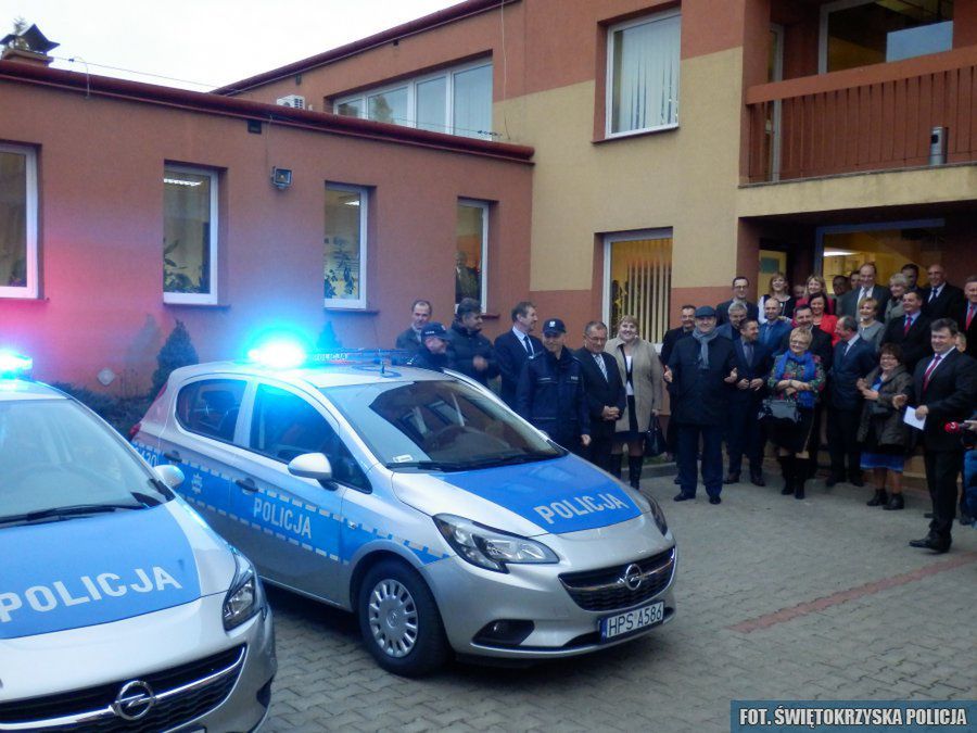 Nowe radiowozy dla ostrowieckich policjantów