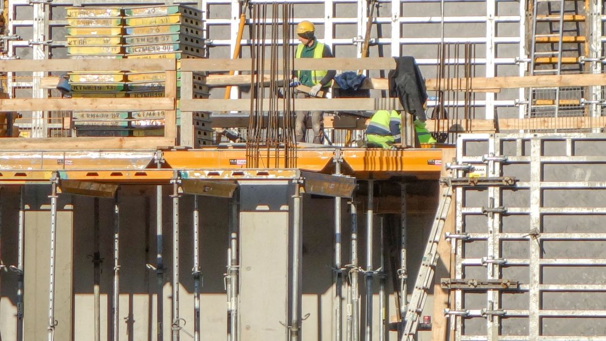 Na budowie przepisy bezpieczeństwa muszą być szczególnie przestrzegane 