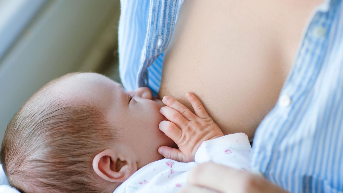 Karmienie piersią jest bezpieczne dla dziecka i matki