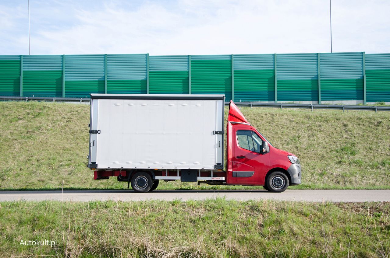 Test: Renault Master piwoplan firmy Plandex - bo widelcem nie da się jeść zupy