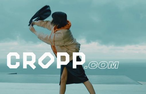 Cropp wycofuje się z promocji żartującej z papieża