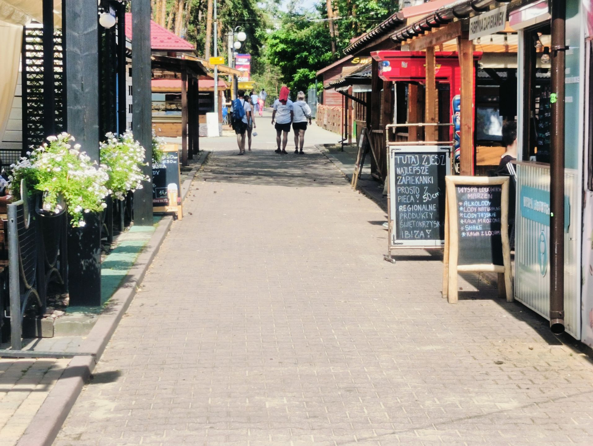 Lodziarnia i zapiekanki - te miejsca oblegają turyści