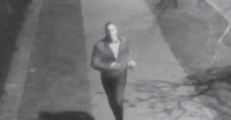 Ten mężczyzna zaatakował nożem kobietę. Policja prosi o pomoc