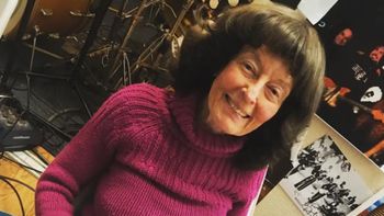 Legendarna piosenkarka ZAGINĘŁA bez śladu po wyjściu z ośrodka opieki! "Boimy się najgorszego"