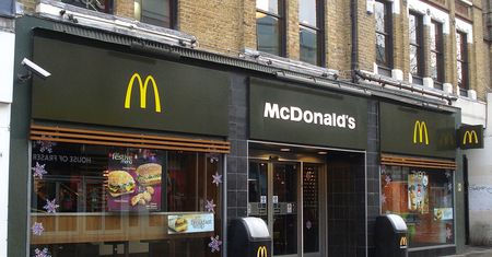 Idą na wojnę z McDonald's. 700 osób złożyło pozew