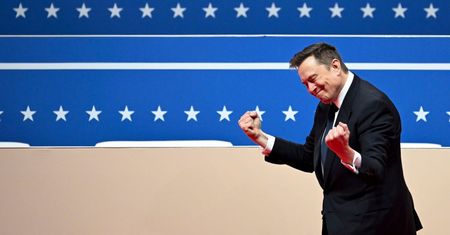 Akcje Tesli wystrzeliły. Jeszcze nikt nie był tak bogaty jak Musk