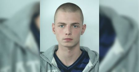 27-latek poszukiwany listem gończym. Znieważył policjantów