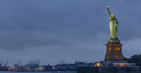 Łódź wywróciła się na rzece Hudson. Zginęła kobieta i jej 5-miesięczne dziecko