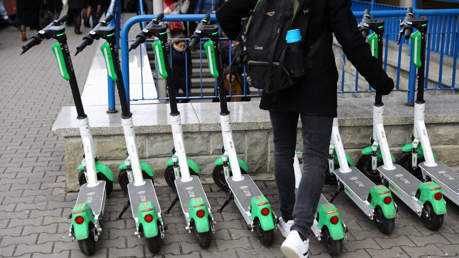 Warszawa. Hulajnogi elektryczne powrócą na ulice Warszawy / foto ilustracyjne wyk. 2020-02-18