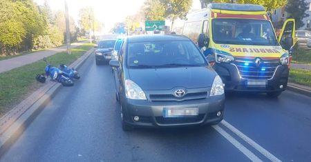 Radzyń Podlaski: Wypadek. 79-letni motorowerzysta trafił do szpitala