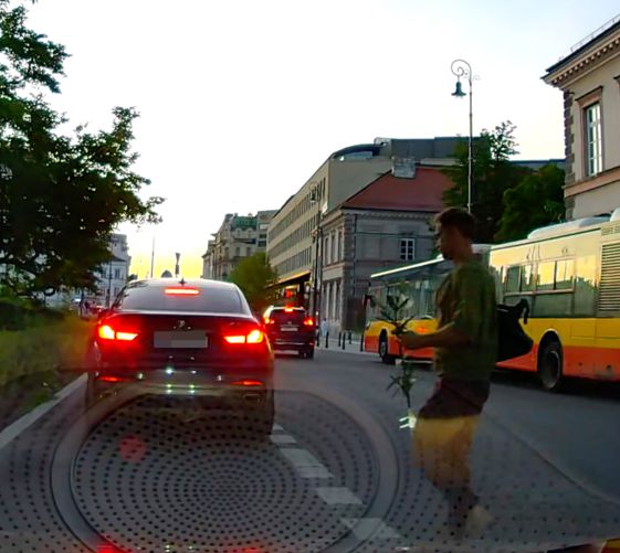 Maciej Zakościelny w towarzystwie tajemniczej kobiety