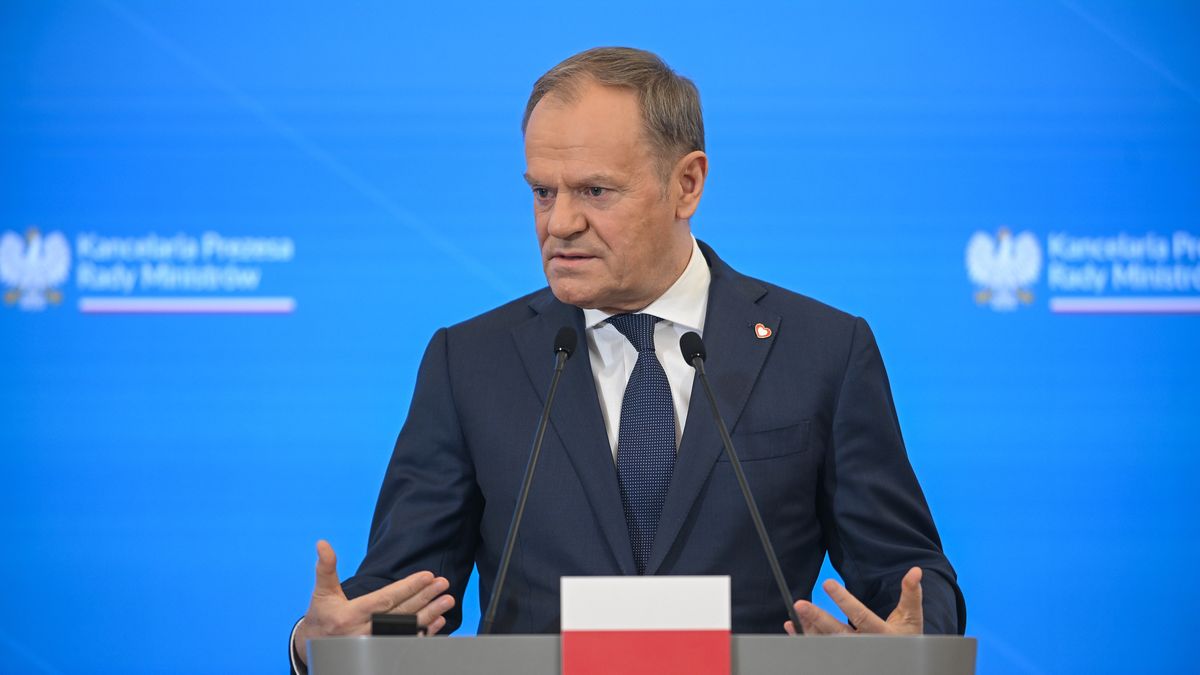 Warszawa, 17.01.2025. Premier RP Donald Tusk na konferencji prasowej z premierem Wielkiej Brytanii, po spotkaniu w KPRM w Warszawie, 17 bm. (aldg) PAP/Marcin Obara