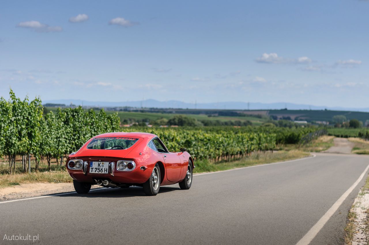 Toyota 2000GT