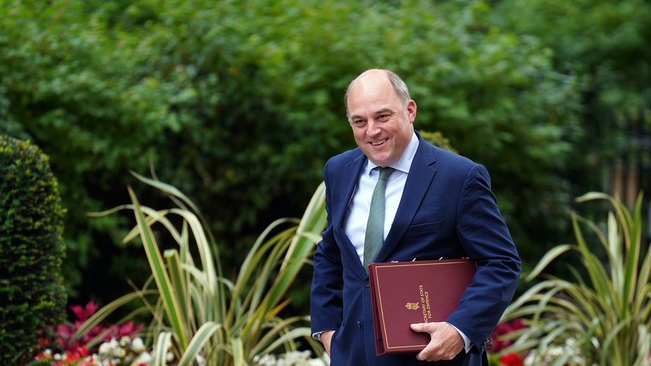 Government Ministers Attend Final Weekly Cabinet Meeting Before Summer Brytyjski minister obrony Ben Wallace rezygnuje ze stanowiska