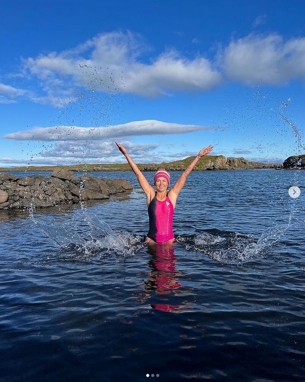 Kinga Rusin morsuje na Islandii