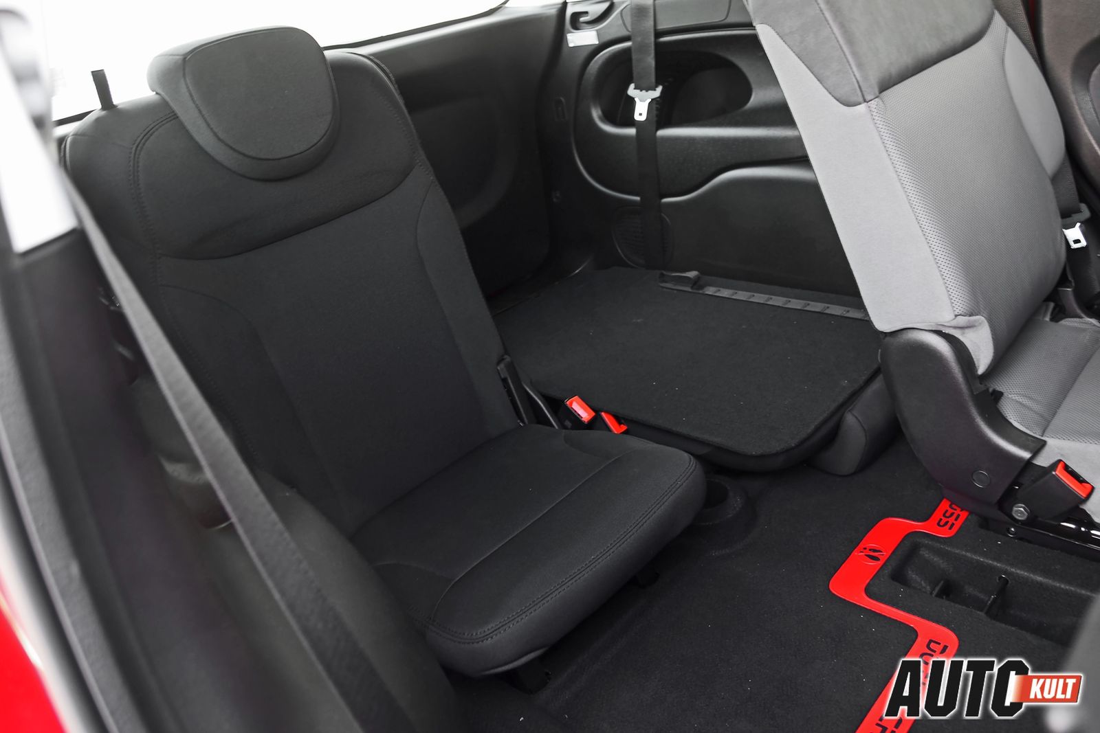 Fiat 500L Living Lounge 1,6 M-Jet - test [galeria] 17