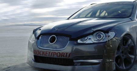 Jaguar XFR rozpędzony do 360km/h