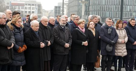 PiS przerażone prognozami. Europosłowie załamują ręce, bo mają stracić mandaty