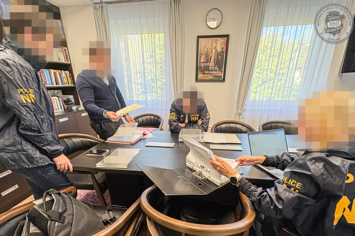 Przeszukania w spółce prowadzącej Centrum Praw Podstawowych