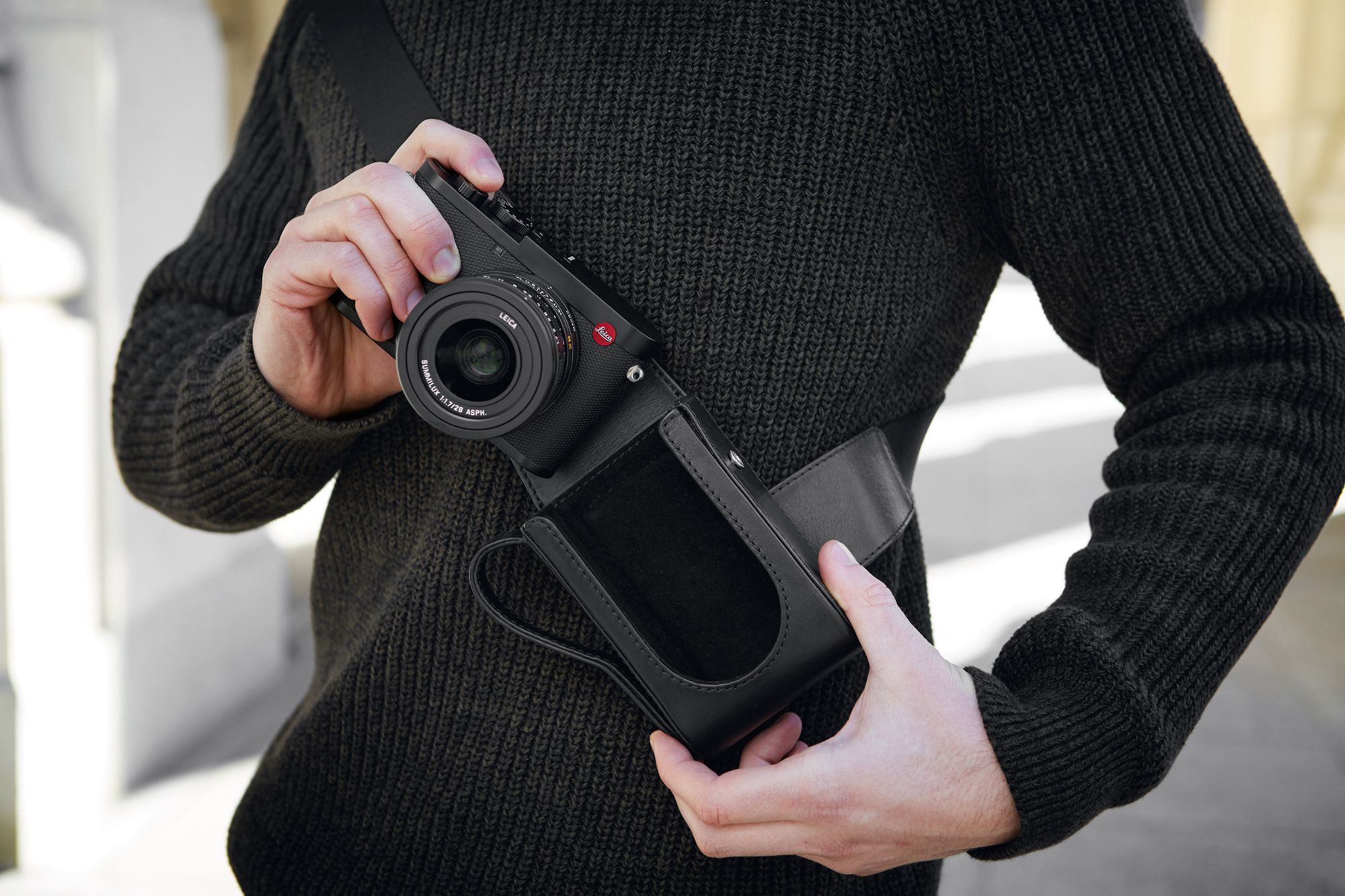 Leica Q2 już jest – 47 Mpix pełnoklatkowa matryca, filmy 4K i dobre uszczelnienie 30