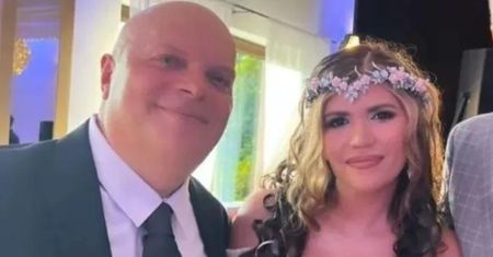 Krzysztof Skiba i młodsza o 26 lat Karolina udzielili PIERWSZEGO wywiadu PO ŚLUBIE. Żona muzyka zdradziła, jak wyglądało ich wesele