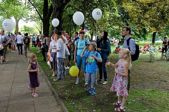 Warszawiacy popierają równe prawa dla kobiet i mężczyzn