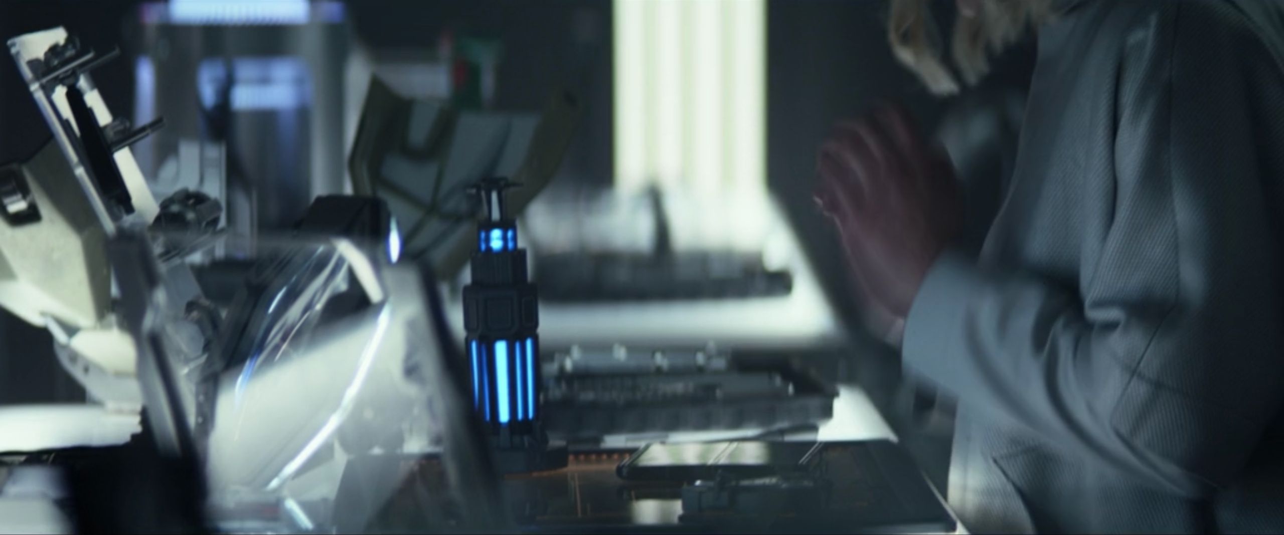 Potwierdzone: żyjemy w przyszłości. W "Star Treku" pojawił się znajomy smartfon 2