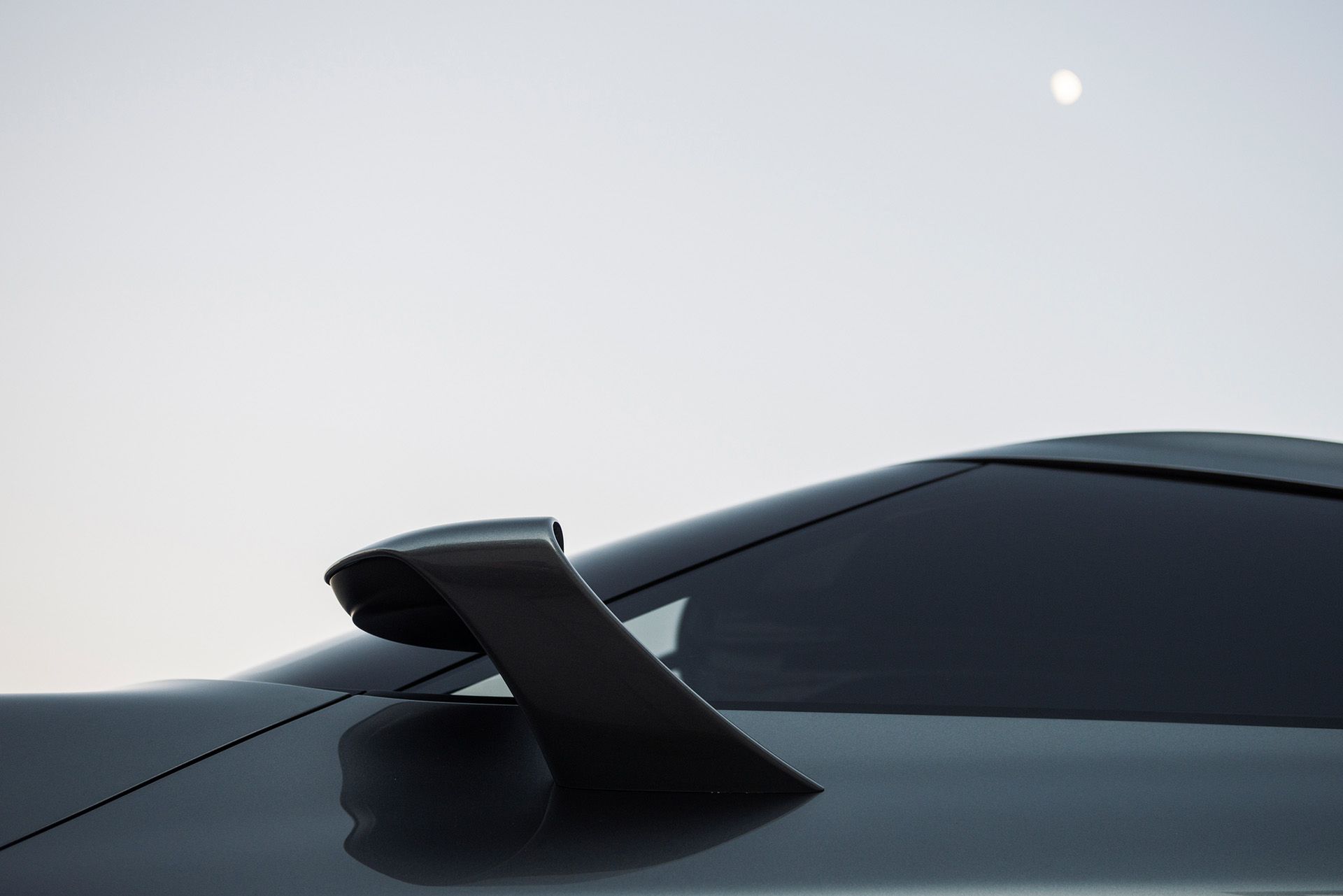 Koncepcyjna Toyota FT-1 w nowej galerii zdjęć 15