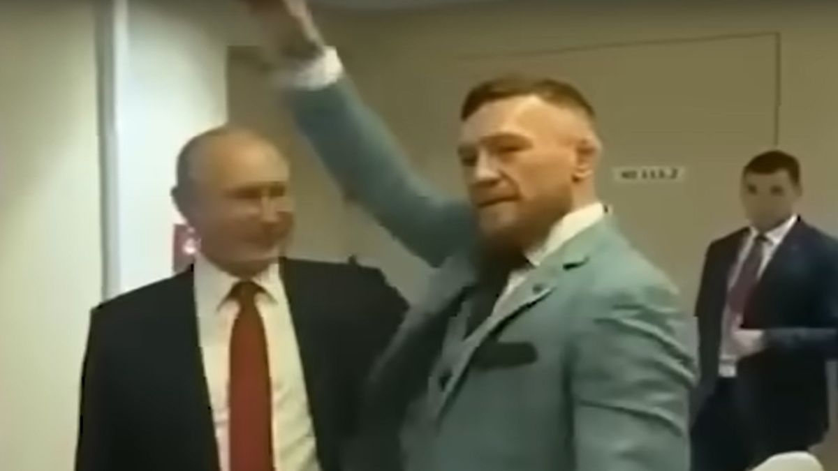Conor McGregor upomniany przez ochronę na spotkaniu z Putinem