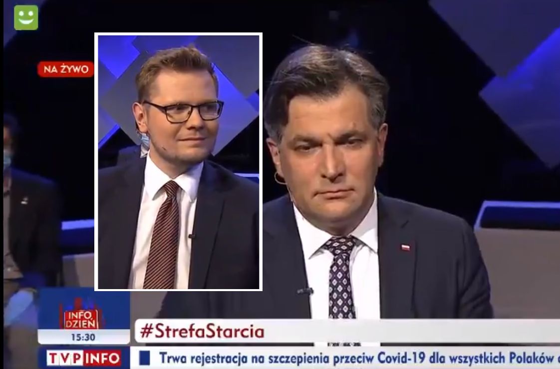 Wiceminister Woś (po lewej) i poseł Kaleta z PiS nie wiedzieli, jak zareagować na pomyłkę redaktora TVP