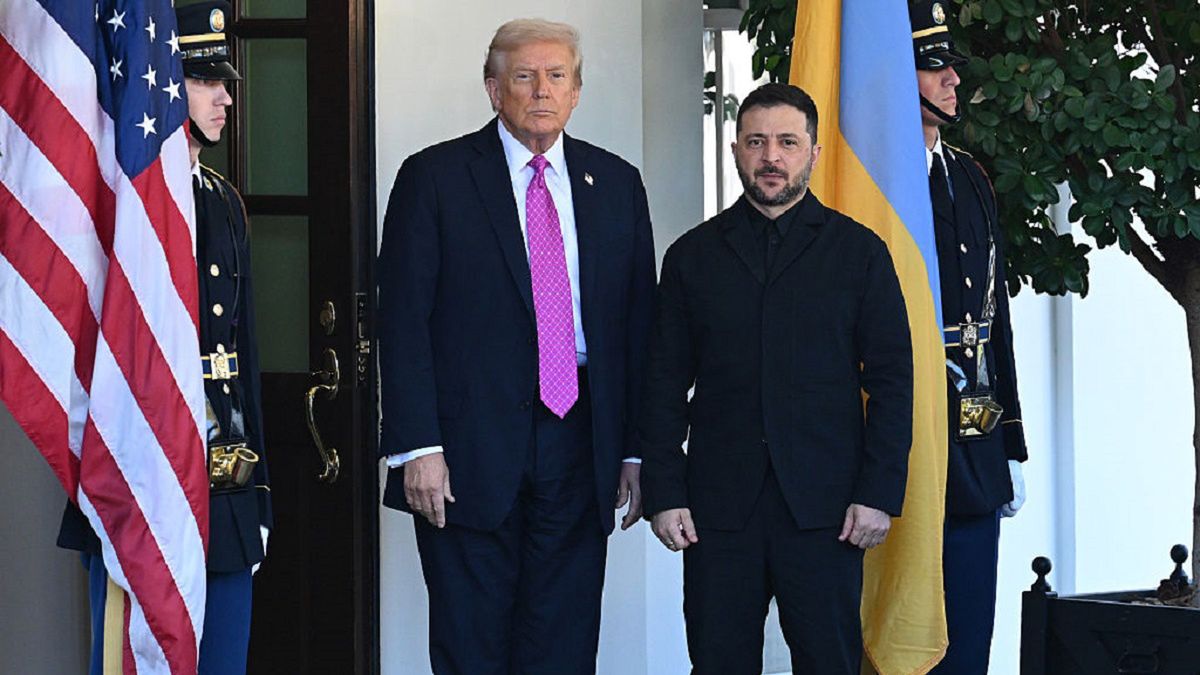 Donald Trump Meets With Ukrainian President Volodymyr Zelensky At The White HouseWASHINGTON, DC - OCTOBER 17: U.S. President Donald Trump (L) greets Ukrainian President Volodymyr Zelensky at the White House on October 17, 2025 in Washington, DC. (Photo by Chen Mengtong/China News Service/VCG via Getty Images)China News Service