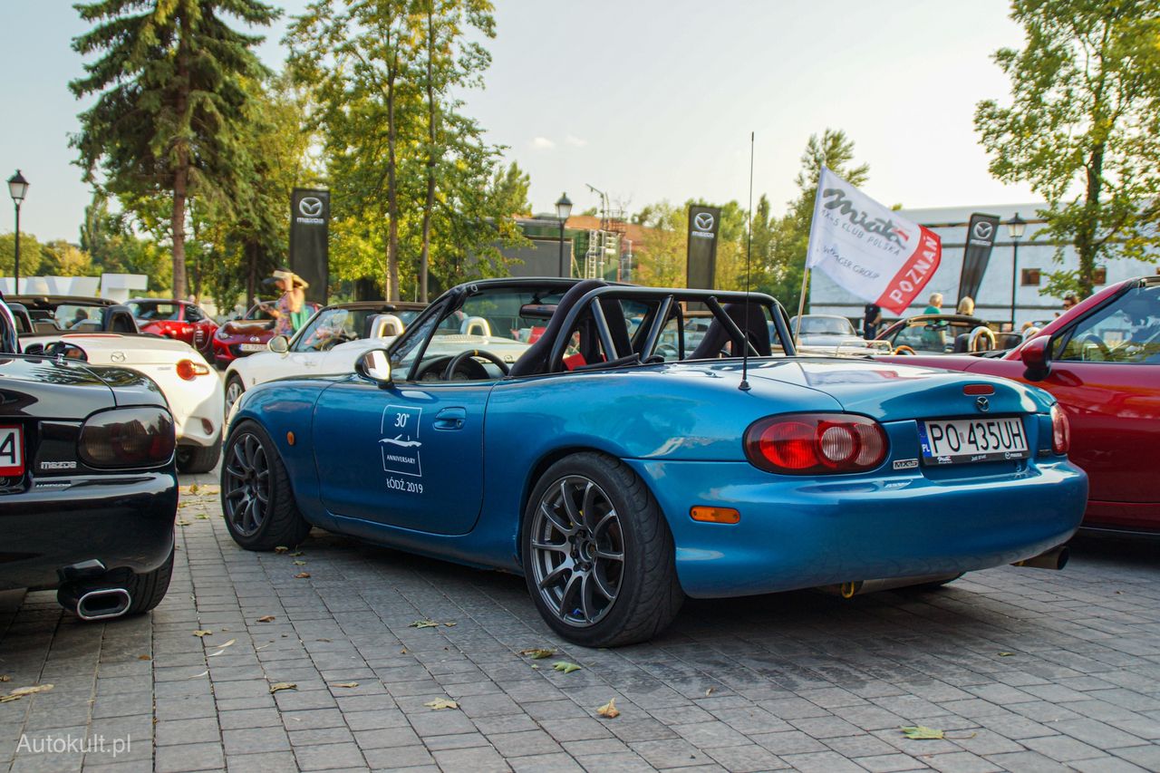 Mazda MX-5 drugiej generacji