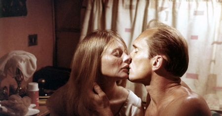 Zobaczył, ilu widzów przyszło na jego film. Z kina wyszedł z płaczem