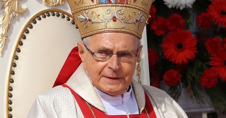 Biskup Antoni Długosz o sytuacji rodzinnej Krawczyków: "Szkoda mi juniora"