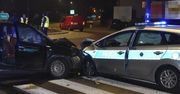Kierowca z dożywotnim zakazem uciekał policji. Podczas pościgu próbował staranować radiowóz