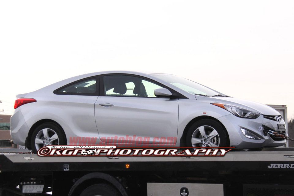 2013 Hyundai Elantra Coupe (źródło: KGP Photography via Autoblog)