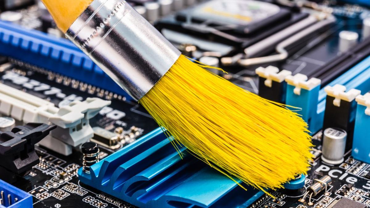 Czyszczenie komputera z depositphotos