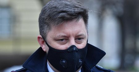 Obostrzenia od lutego. Informacja rządu. Dworczyk zapowiada rozluźnienie