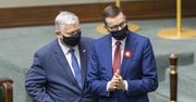 Konflikt przekazu w PiS. Suski mówi o walce z "brukselskim okupantem", Morawiecki ripostuje