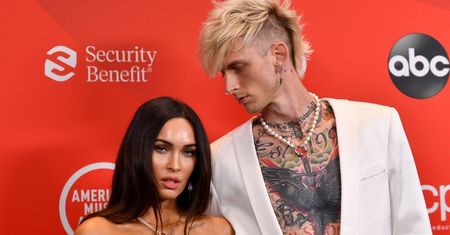 American Music Awards. Megan Fox i Machine Gun Kelly debiutują na ściance JAKO PARA. Piękni?