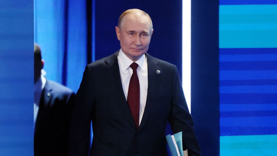 Russian President Vladimir Putin arrives to attend a plenary session of the 22nd annual meeting of the Valdai Discussion Club in Sochi, Krasnodar region, Russia, 02 October 2025. EPA/MIKHAIL METZEL / SPUTNIK / KREMLIN POOL MANDATORY CREDIT Dostawca: PAP/EPA.