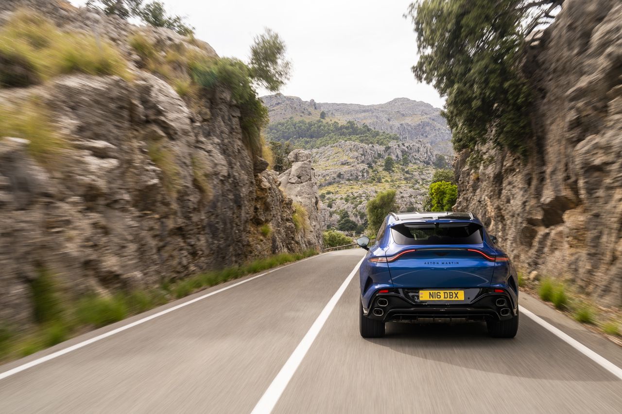 Aston Martin DBX S (2025)