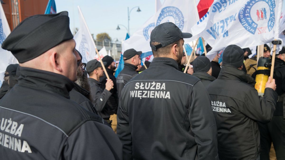 Przedstawiciele więziennictwa na jednym z ubiegłorocznych protes
