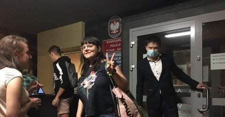 Poznań. Protest przeciwko aborcji. Działaczka Razem Anna Bąk zatrzymana