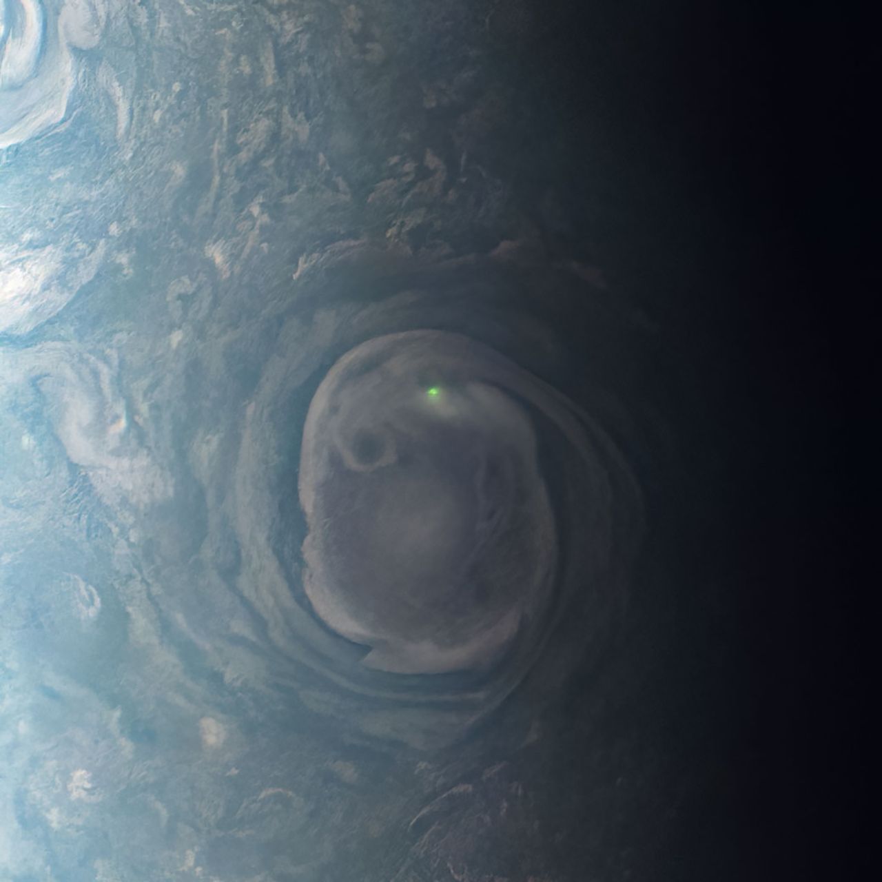 Sona Juno zarejestrowała zielony błysk 22 grudnia 2020 r., lecz dopiero teraz zdjęcie zostało pokazane publicznie.