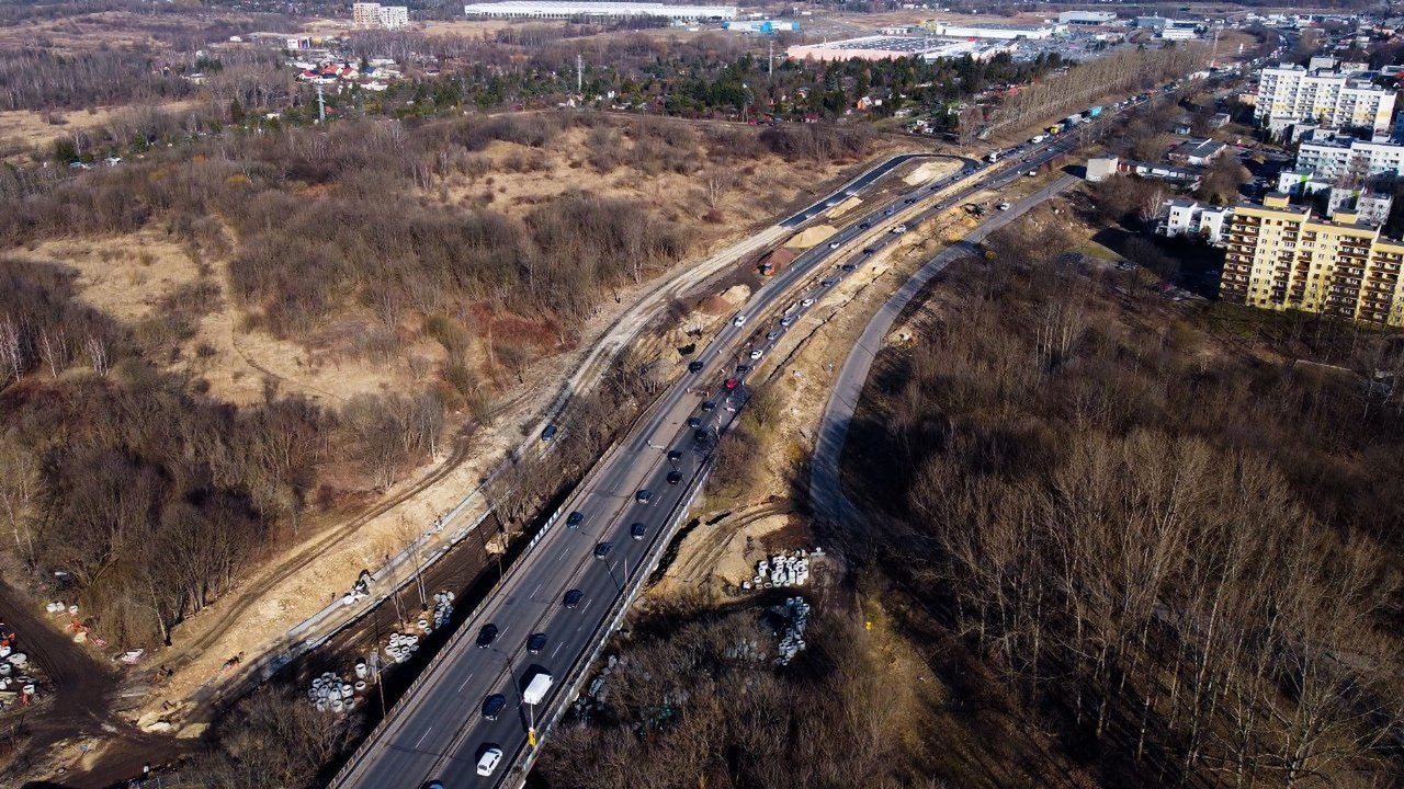Wcześniej wybudowany został wjazd na DK94 w stronę Katowic 