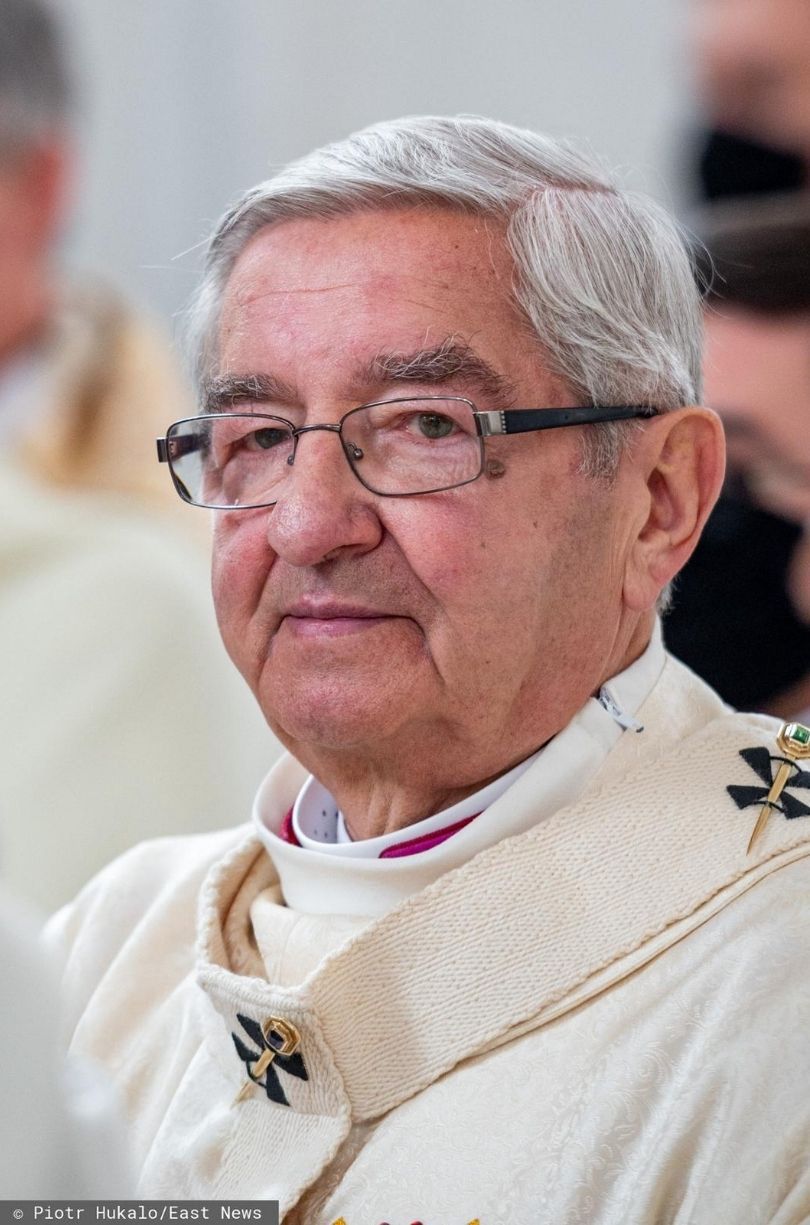 Abp Sławoj Leszek Głódź przechodzi na emeryturę