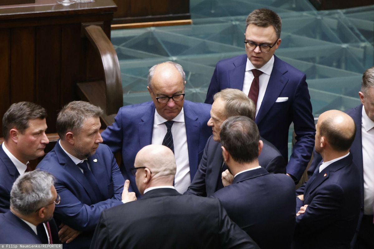 sejm, rząd, donald tusk Koalicja Tuska negocjuje wiceministrów. Znamy kolejne nazwiska