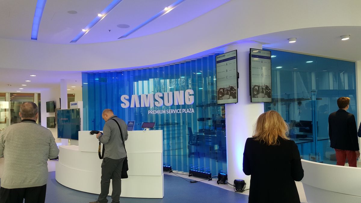 Premium Service Plaza, czyli naprawa smartfonów Samsunga w godzinę 1